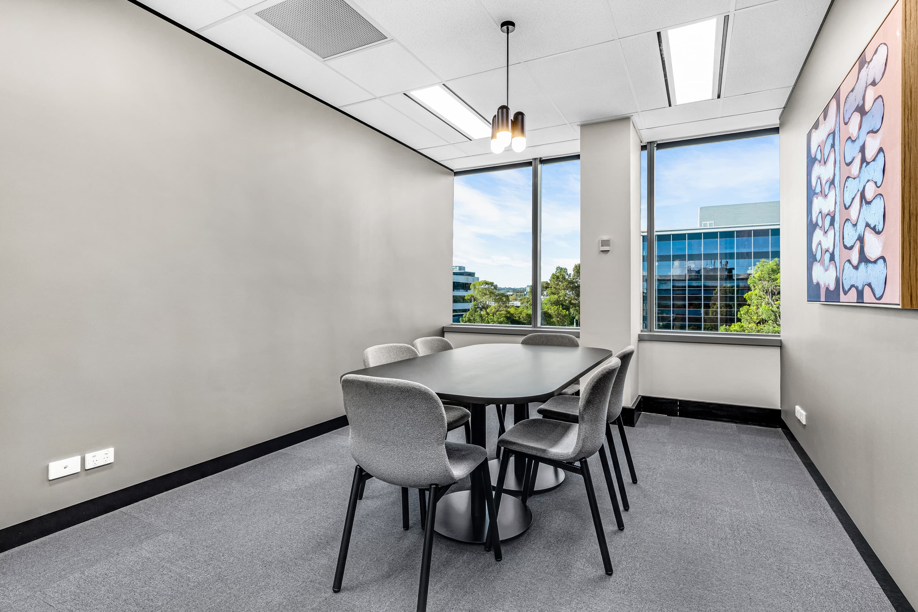 QUALITY OFFICE AND WAREHOUSE SPACE IN THE HEART OF MACQUARIE PARK - Image 7