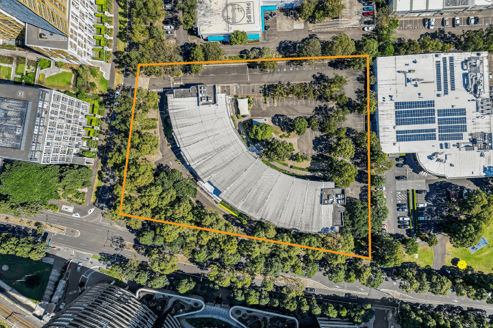 350 GROSS/SQM. FLEXIBLE LEASE TERMS - Image 8