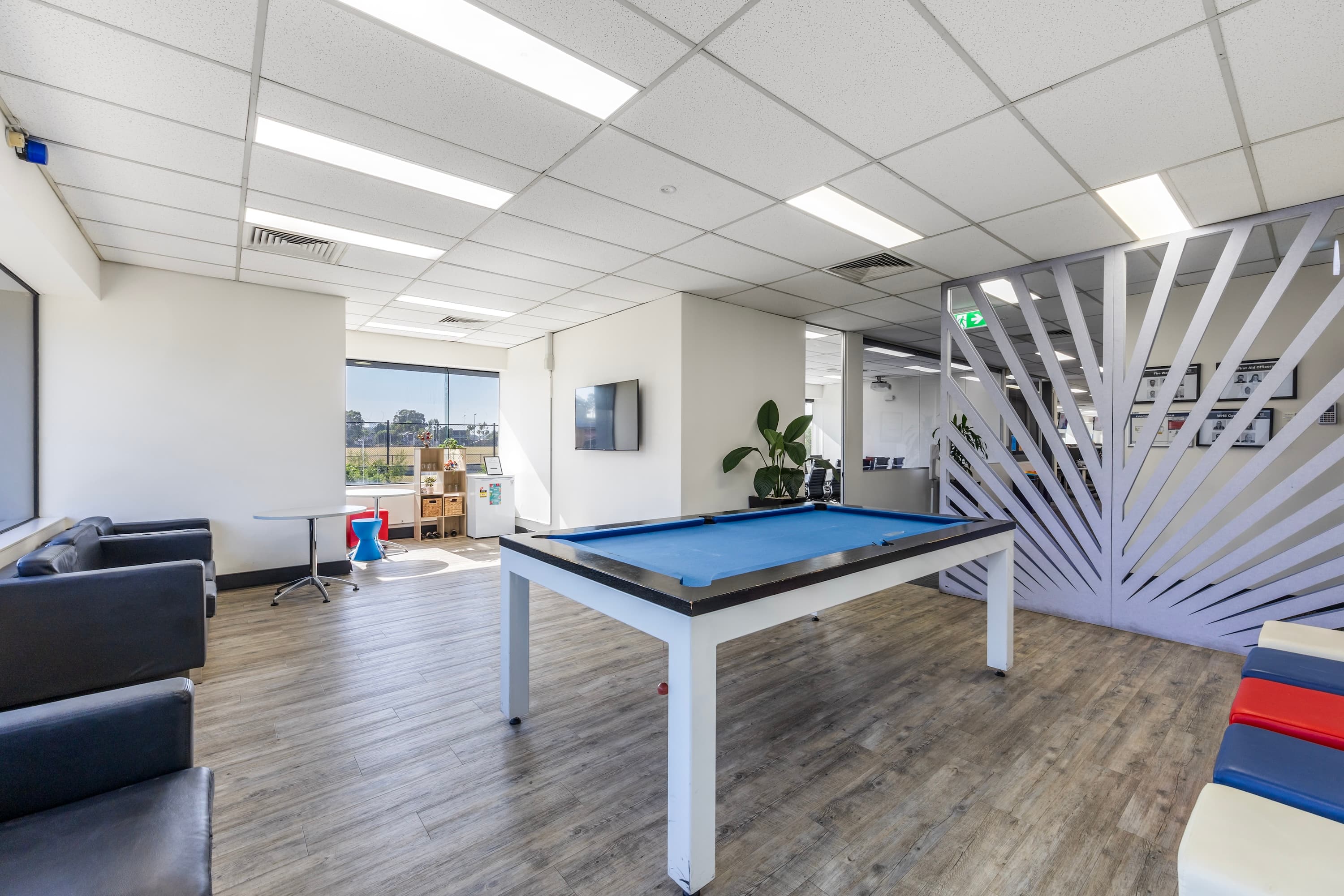 Modern Business Park Offering Corporate Office & High Clearance Warehouse Accommodation - Image 8