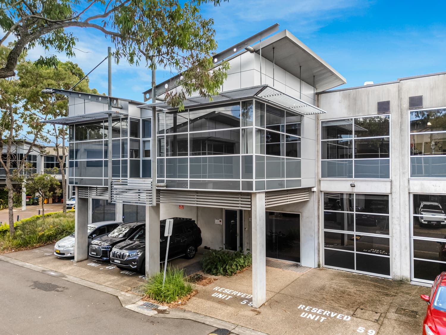 Compact Warehouse & Office Space in Premium Estate - Image 6