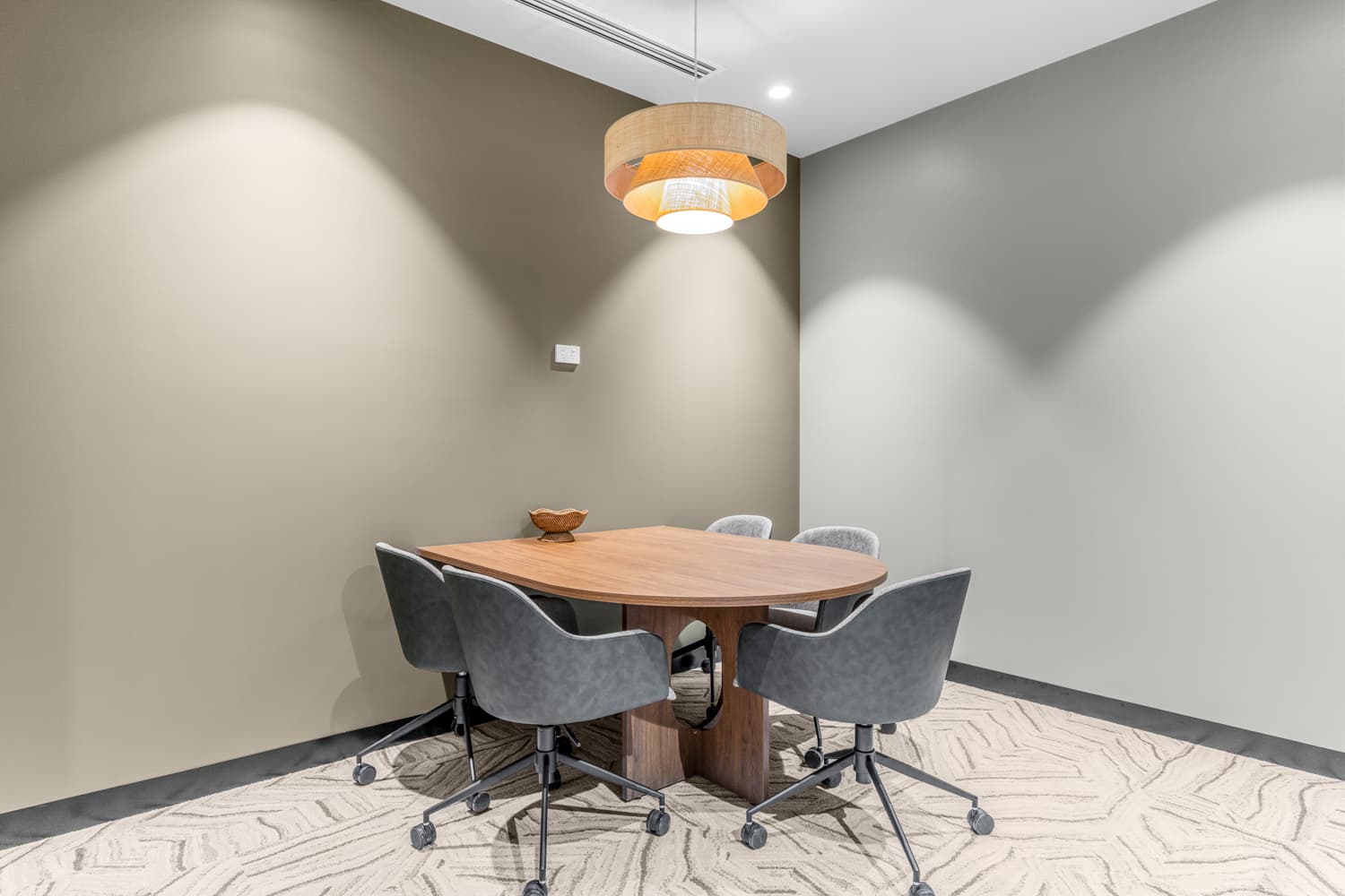 Brand New Fitted Office Suites – Ample Parking - Image 6