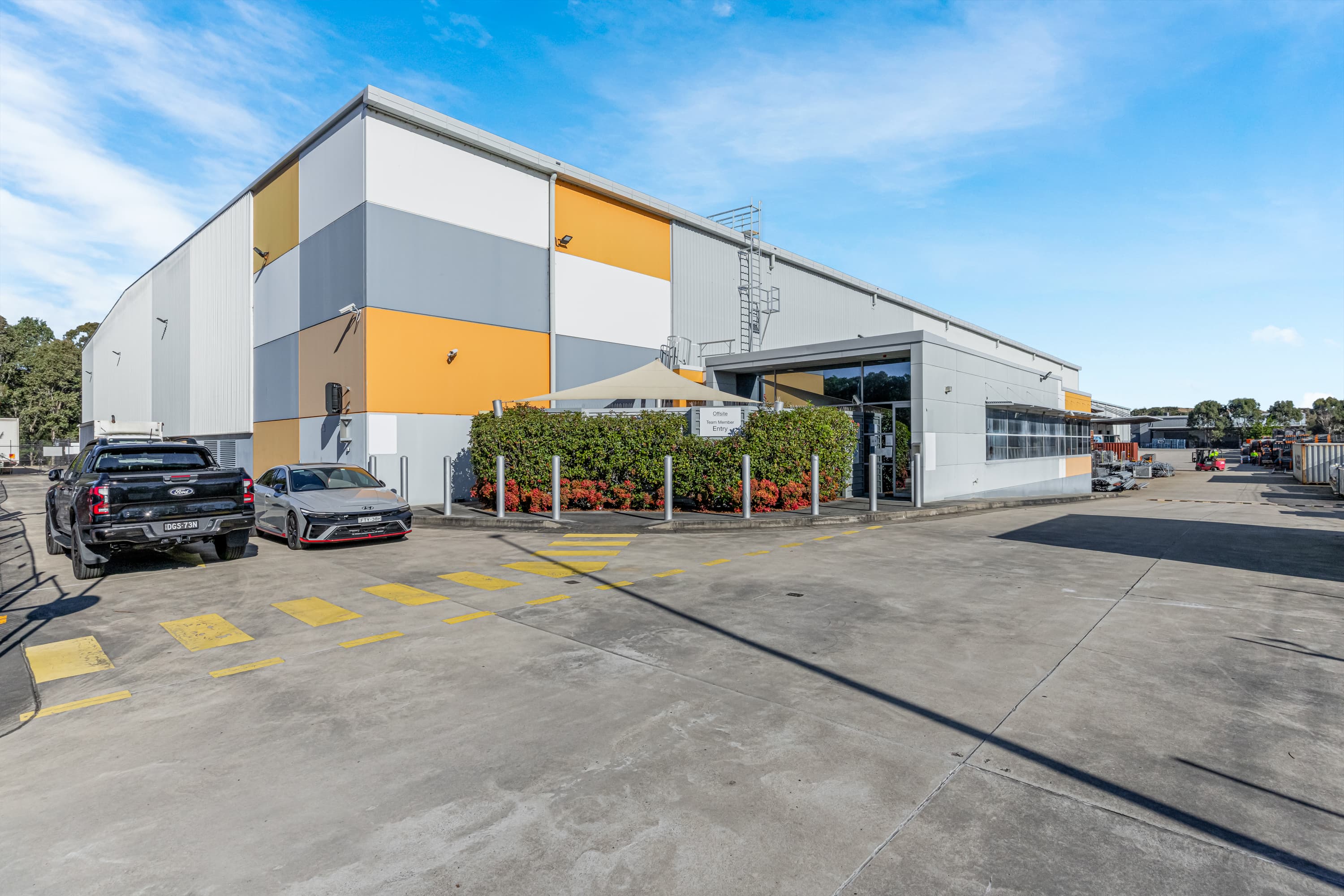 Freestanding Logistics Facility With Large Power Supply - Image 8