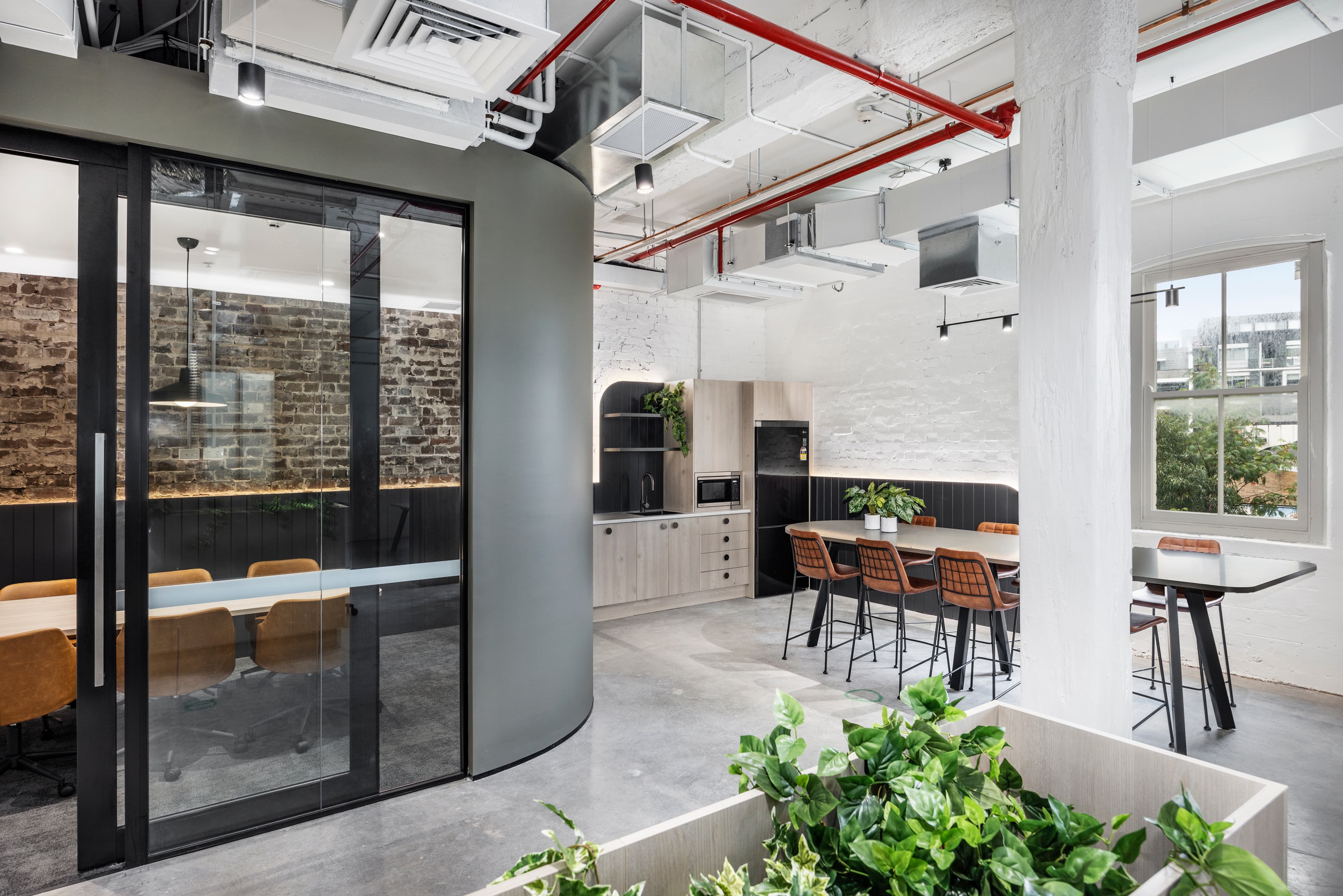 Beautiful Furnished Offices in Heritage Building - Image 7