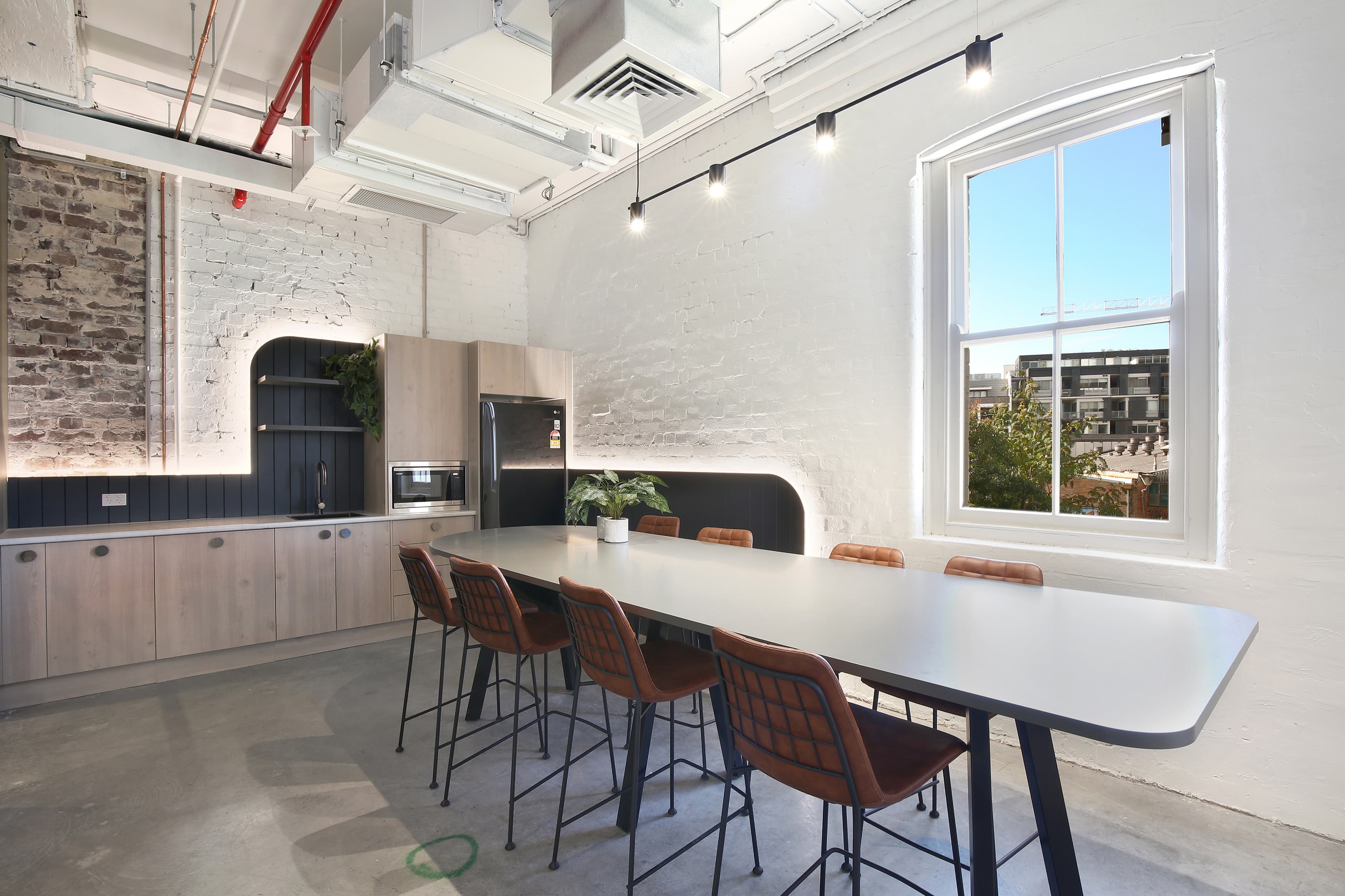 Beautiful Furnished Offices in Heritage Building - Image 8