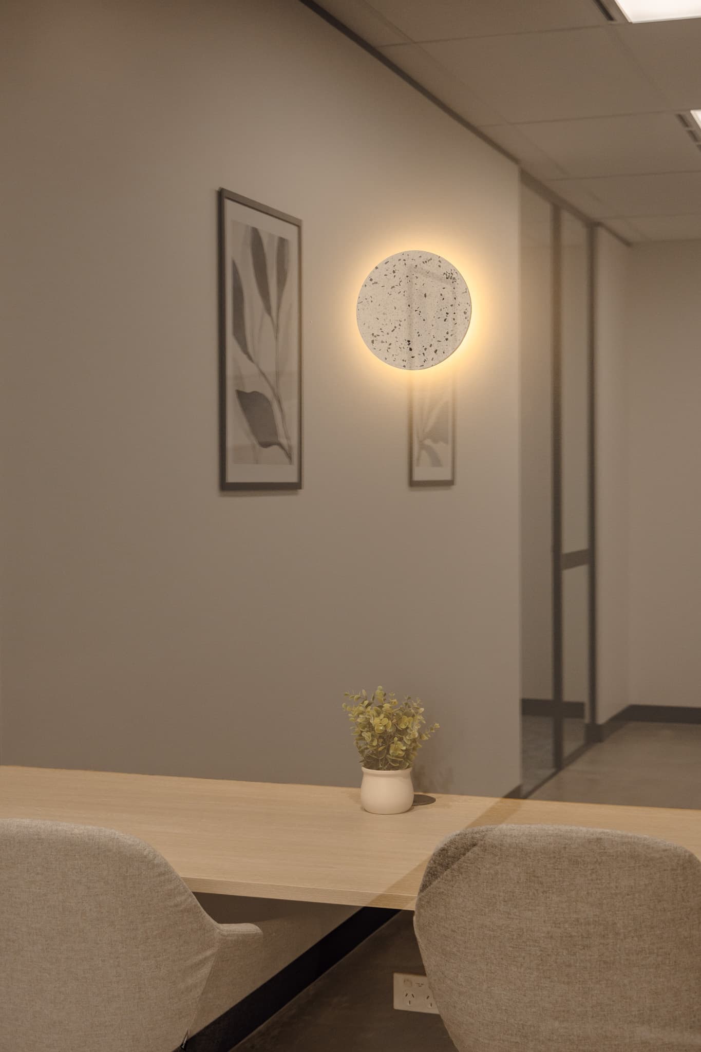 SUBLEASE | CONTEMPORARY FITTED OFFICE 1,084 M² + LARGE TERRACE - Image 8