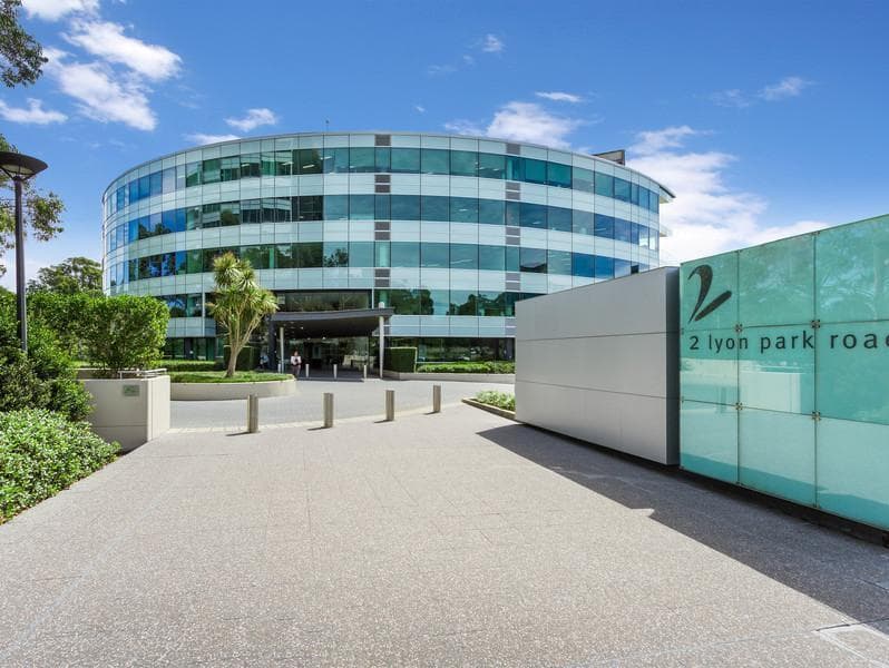 Fitted Sublease | 304 m² | A-Grade Building